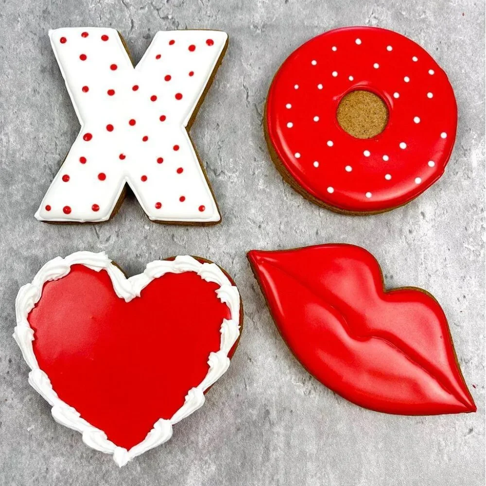 Anne Clark Valentine Cookie Cutter Set Recipe Frosting Booklet‎ Lips X O Heart